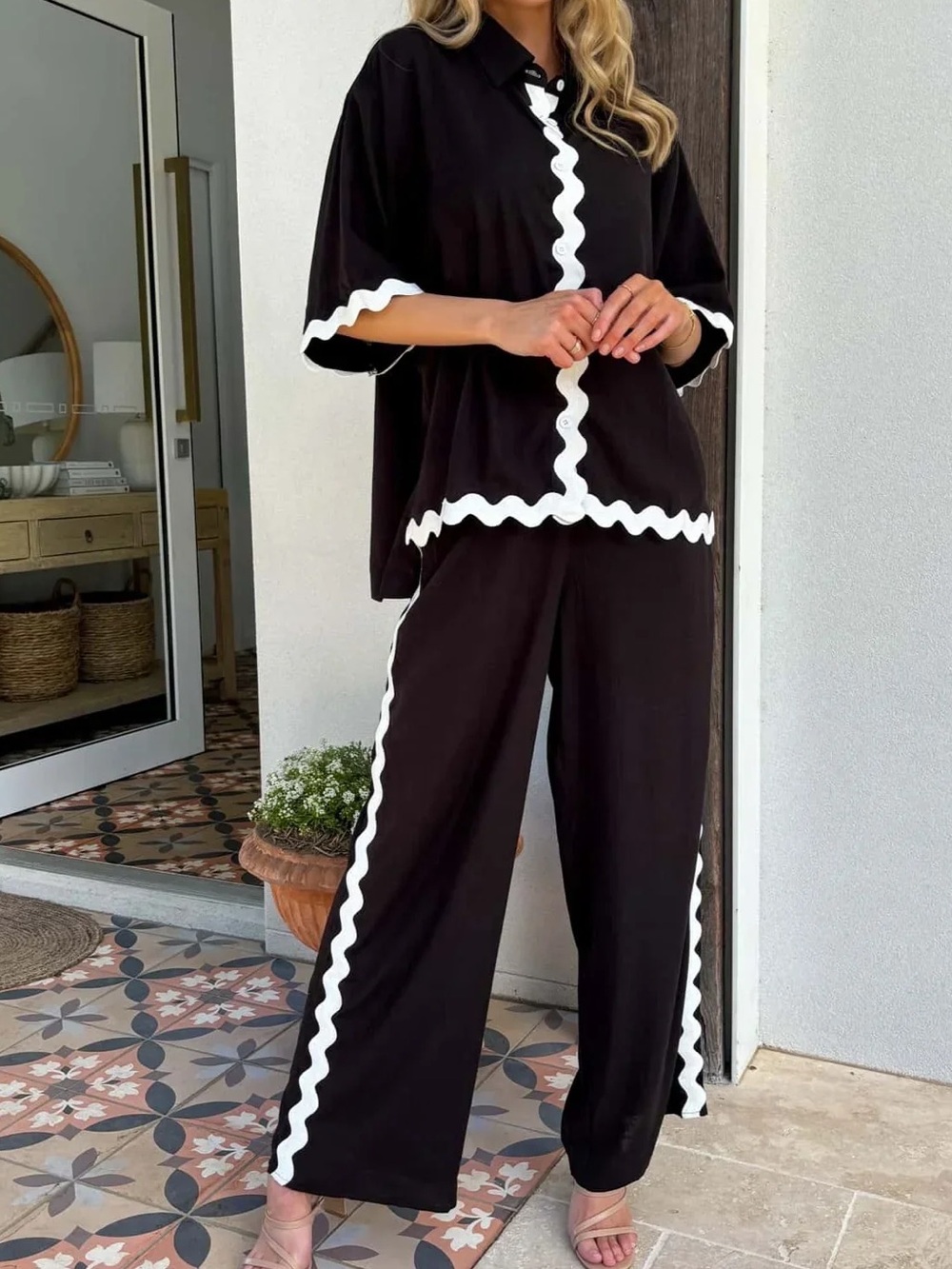 Black Short-Sleeve Top and Pants with White Scallop Trim - Women